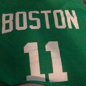 Men’s Large Boston Celtics t-shirt